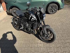 TRIUMPH TRIDENT 660 NAKED BIKE SCHWARZ