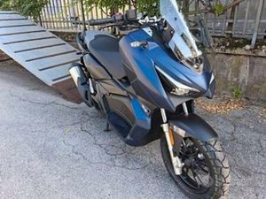 KYMCO DINK X 125-BLU-MOTORE A LIQUIDO-ABS