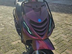 PIAGGO ZIP KAMELEON ROOD — SCOOTERS | PIAGGIO — MARKTPLAATS