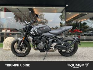 TRIUMPH TRIDENT 660