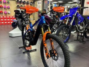 CUB CADET VENTURE 2022 1 CM3 | MOTO VÉLO | 10 HR | BLEU | 06400 CANNES