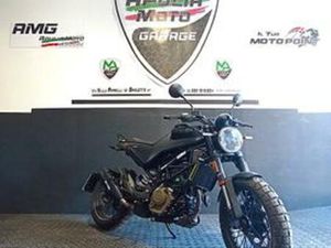 HUSQVARNA SVARTPILEN 125 - 2023 (SOLI 2400 KM)