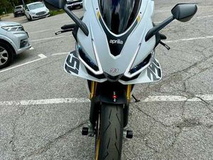 RSV4 1100 FACTORY ULTRA GOLD