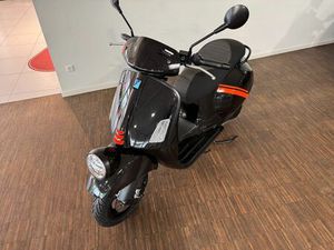 VESPA GTV 300 E5 ABS AKTIONSPREIS %%