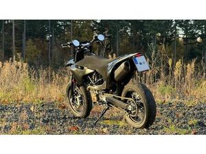 HUSQVARNA 701 SUPERMOTO | KOMPLETTUMBAU | 7TKM - TOP