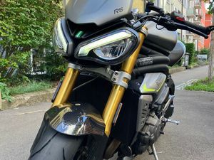 SPEED TRIPLE RS