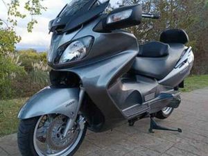 SUZUKI - BURGMAN 650 EJECUTIVE