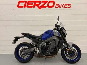 YAMAHA - MT 09