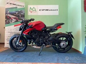 MV AGUSTA BRUTALE 800 DRAGSTER ROSSO