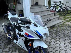 SUZUKI GSX-R 125