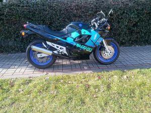 SUZUKI GSX 600 F