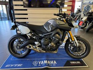 YAMAHA MT-09 2016 850 CM3 | MOTO ROADSTER | 47 254 KM | GRIS | 01630 ST GENIS POUILLY