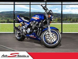 YAMAHA XJR 1200