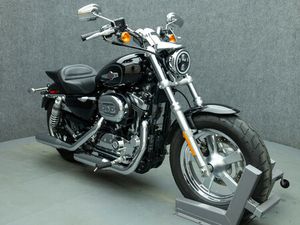2016 SPORTSTER® 1200 CUSTOM