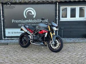 TRIUMPH SPEED TRIPLE R ABS (BJ 2018 / 22877 KM) — MOTOREN | TRIUMPH — MARKTPLAATS