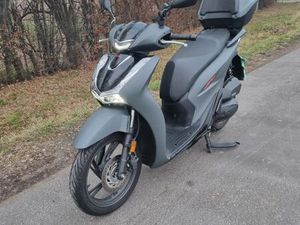 HONDA SH 125 I AD *1120 KM* SCHECKHEFT GEPFLEGT