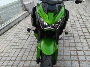 KAWASAKI - Z800