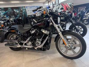 HARLEY-DAVIDSON DYNA STREET BOB