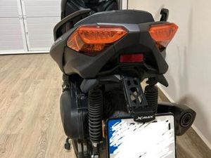YAMAHA - XMAX 125