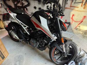 KTM 390 DUKE ABS 2022 BIANCO