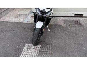 STREET TRIPLE R (2020 - 22)