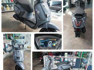 ② 2DEHANDS SCOOTER GTS PALERMO KLASSE A IN PERFECTE STAAT