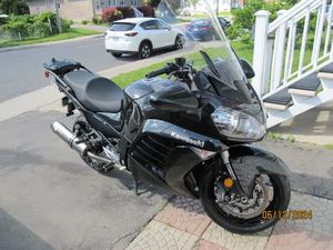 KAWASAKI CONCOURS 14 DE 2015 NOIR TRÈS PROPRE, FREINS ABS