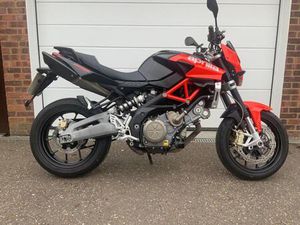 APRILIA SL 750 SHIVER