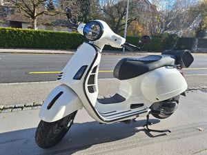 PIAGGIO VESPA GTS 300 HPE, SCOOTER, OCCASION, CHF 7'450.-