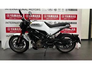 VENDO HUSQVARNA VITPILEN 401 (2024 - 25) USATA A AREZZO (CODICE 9879981) - MOTO.IT