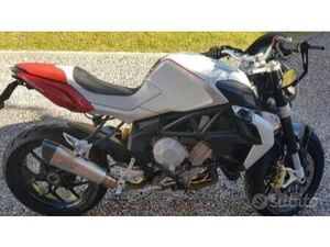 VENDO MV AGUSTA BRUTALE 800 EAS ABS (2012 - 15) USATA A ALESSANDRIA (CODICE 9879684) - MOTO.IT