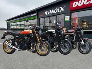 KAWASAKI Z900 RS BLACK BALL EDITION