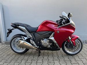 HONDA VFR 1200 F