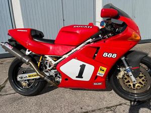 DUCATI 888 SP4