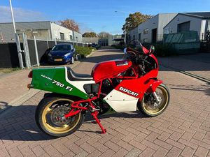DUCATI 750 F1 DESMO