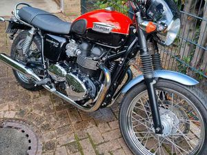 TRIUMPH BONNEVILLE T100 EFI / 2015 / 16300 KM