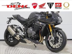 TRIUMPH SPEED TRIPLE 1200 RR BOND 007
