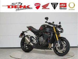 TRIUMPH SPEED TRIPLE 1200 RS