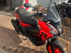 APRILIA SR GT SPORT 125