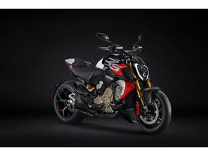 DUCATI DIAVEL V4