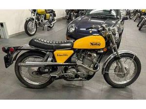 NORTON COMMANDO 750 SS GEEL