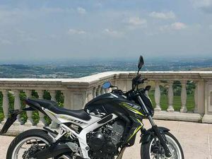 HONDA CB 650 F BIANCO