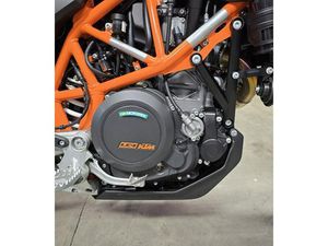 2024 KTM 690 SMC R
