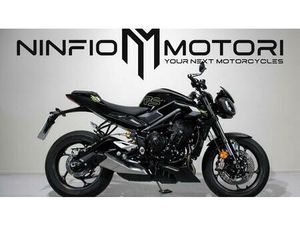 VENDO TRIUMPH STREET TRIPLE 765 RS (2023 - 25) USATA A TORRE DEL GRECO (CODICE 9880226) - MOTO.IT