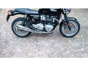 VENDO TRIUMPH THRUXTON 1200 (2017 - 20) USATA A MILANO (CODICE 9880067) - MOTO.IT