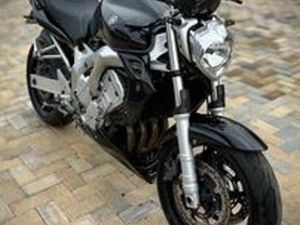 YAMAHA FZ6 S1