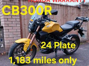 HONDA CB300R NAKED PETROL MANUAL EURO 5 (31 PS)