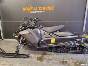 X RS COMP BLACK WEEK TARJOUS 9990€