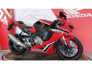 VENDO HONDA CBR 1000 RR FIREBLADE (2017 - 19) USATA A PEDEROBBA (CODICE 9880180) - MOTO.IT