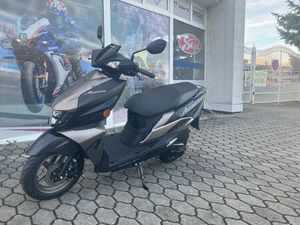 SUZUKI UN125 AVENIS ŠEDÝ